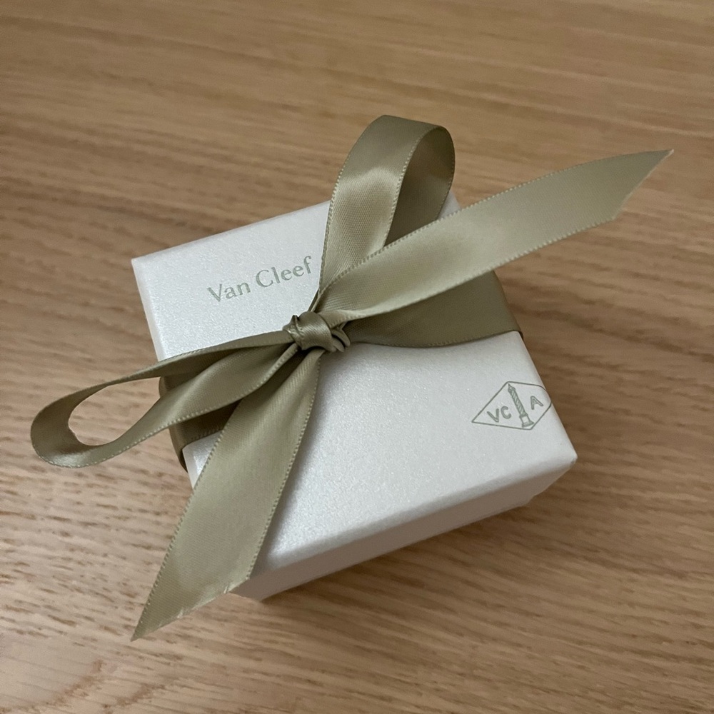 Van Cleef & Arpels Jewelry Box